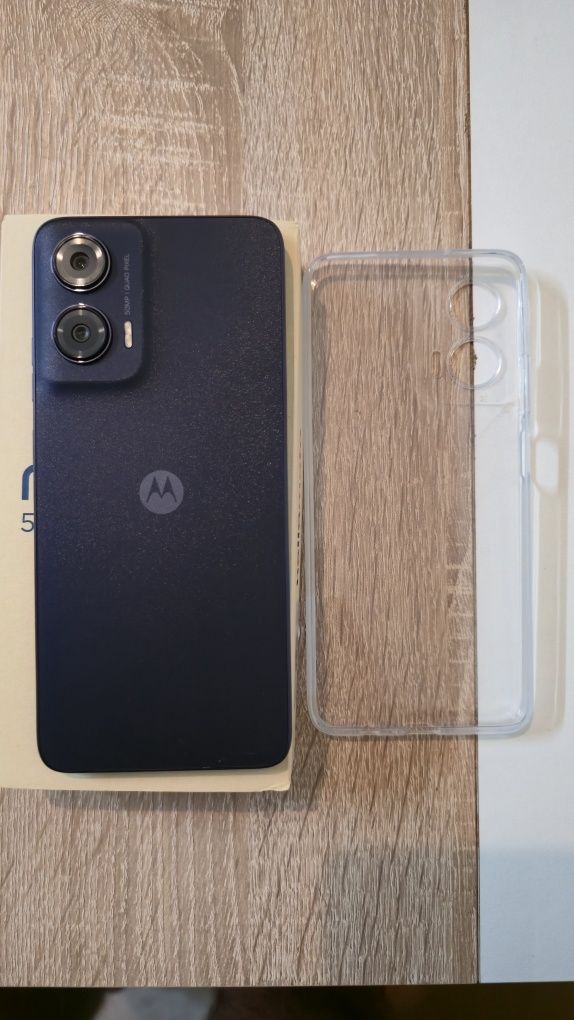 Motorola G35 5G com 128gb armazenamento