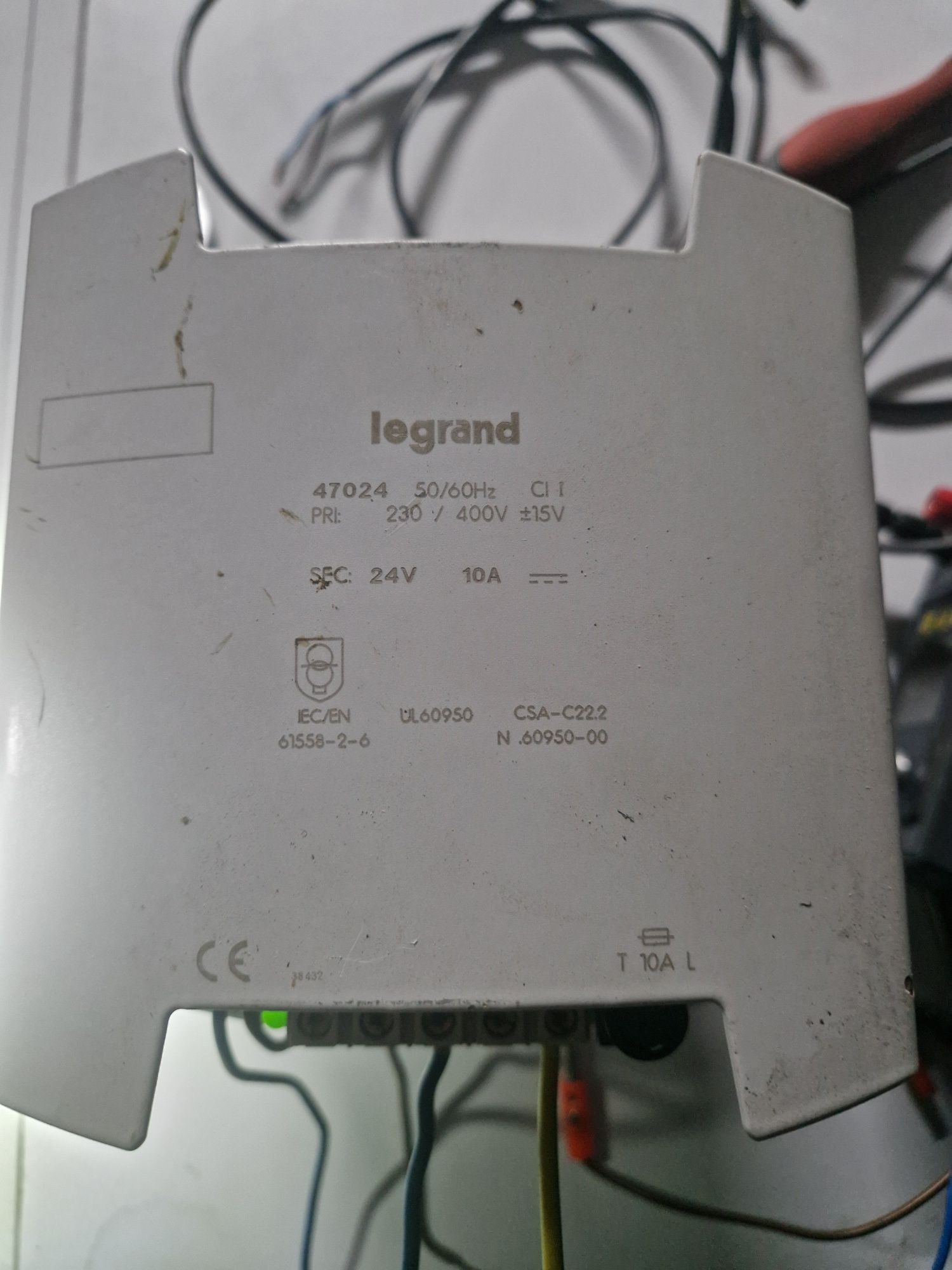 Zasilacz  jednofazowy z filtrem 230-400 V/24 V 10 A
