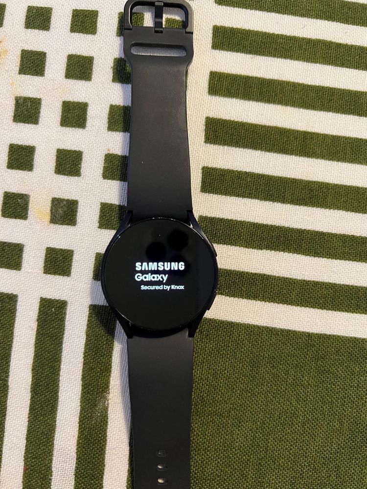 Sansung galax semi novo em excelente estado, mais o galax wacth 6.
