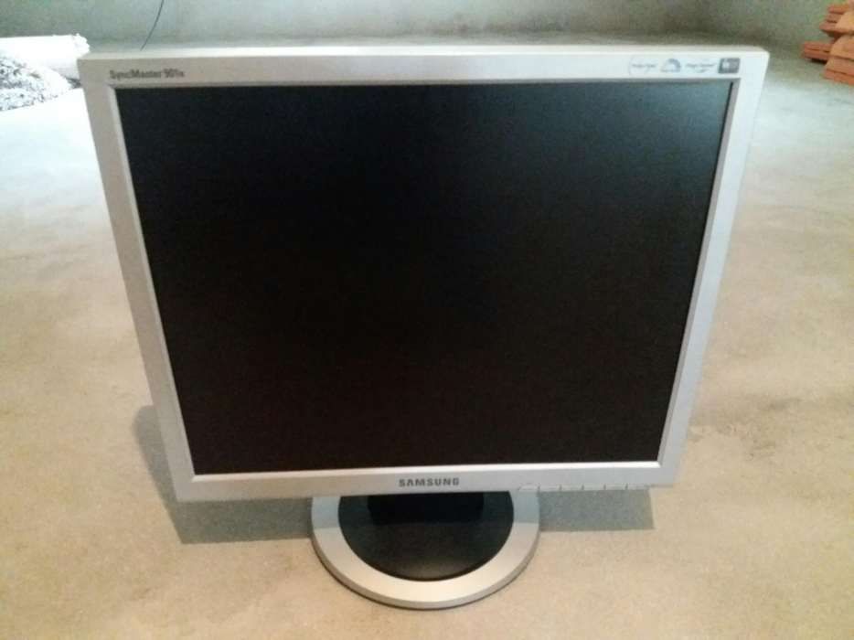 Conjunto Desktop e Monitor (x2)