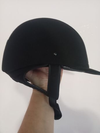 Шлем, каска для верхової їзди