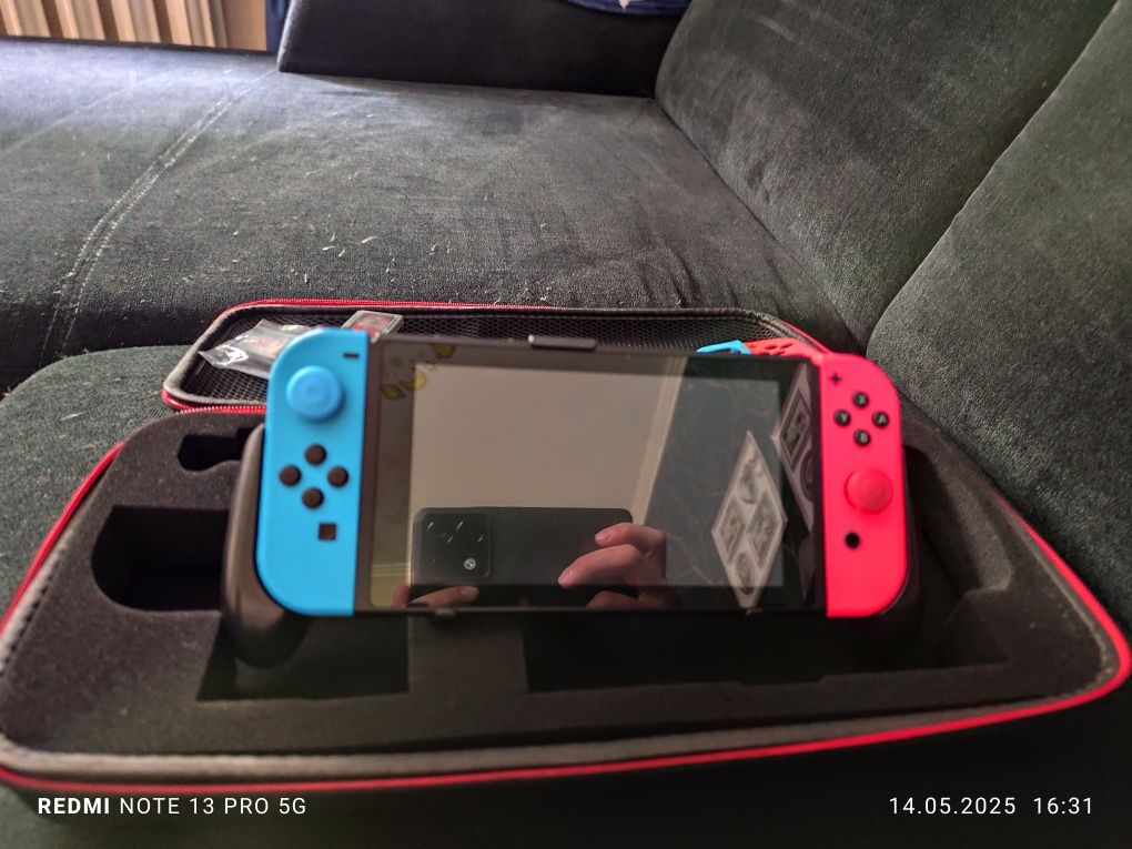 Nintendo Switch V1 z dodatkami