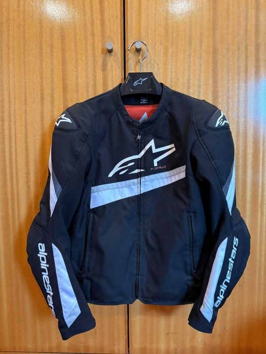 Casaco Alpinestars T-GP Plus R V4 c/ protetor de costas