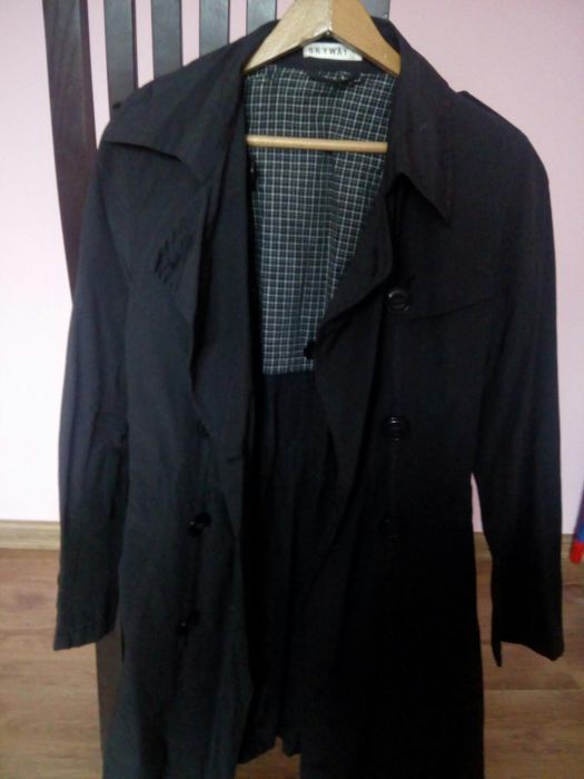 Płaszczyk​ czarny S