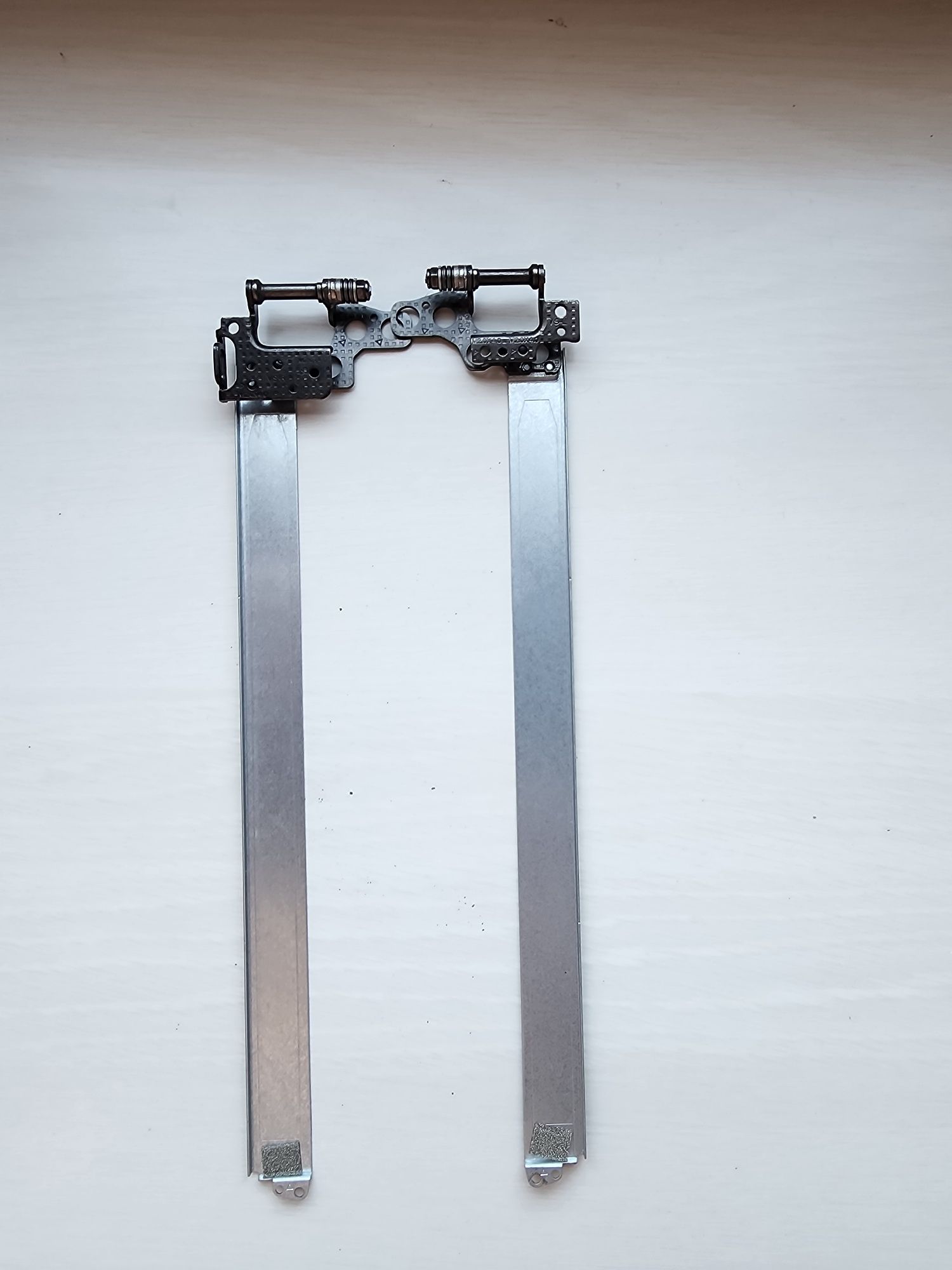 Петлі  Аcer aspire3(A315-34-C2G5)