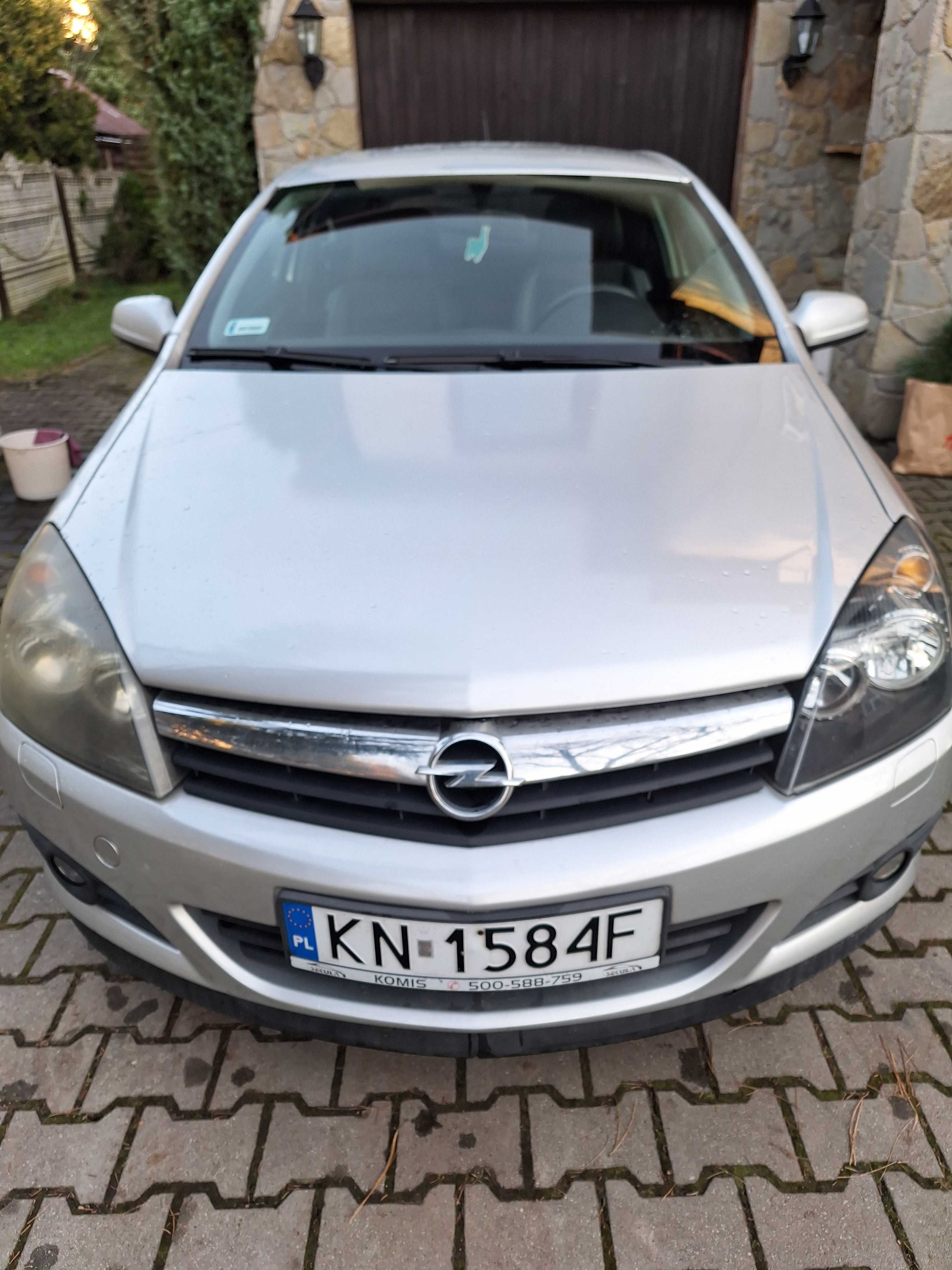 Opel Astra H III GTC 2007