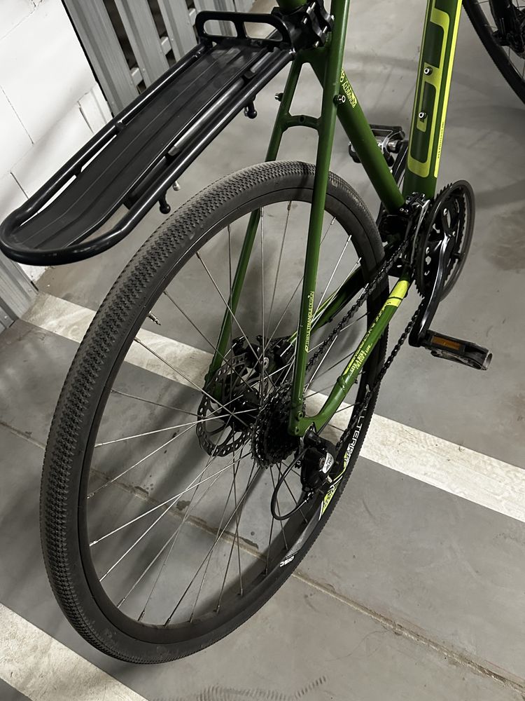 Rower crossowy GT Transeo, rama XL, Shimano Altus, hamulce tarczowe