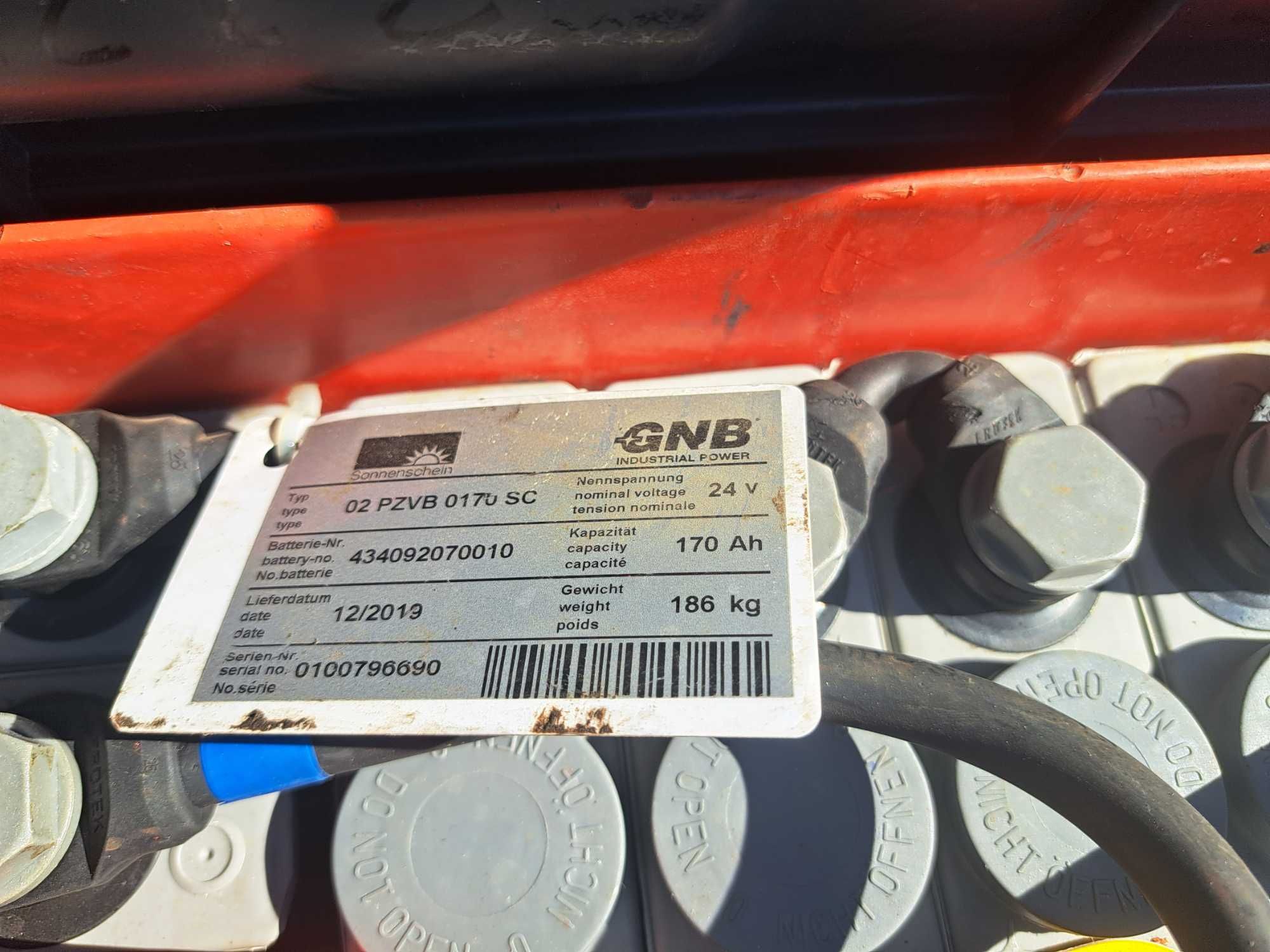Wózek paletowy masztowy elektryczny LINDE L12, L14 triplex, T16