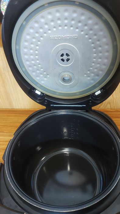 Мультиварка REDMOND RMC-M90, самая удачная модель