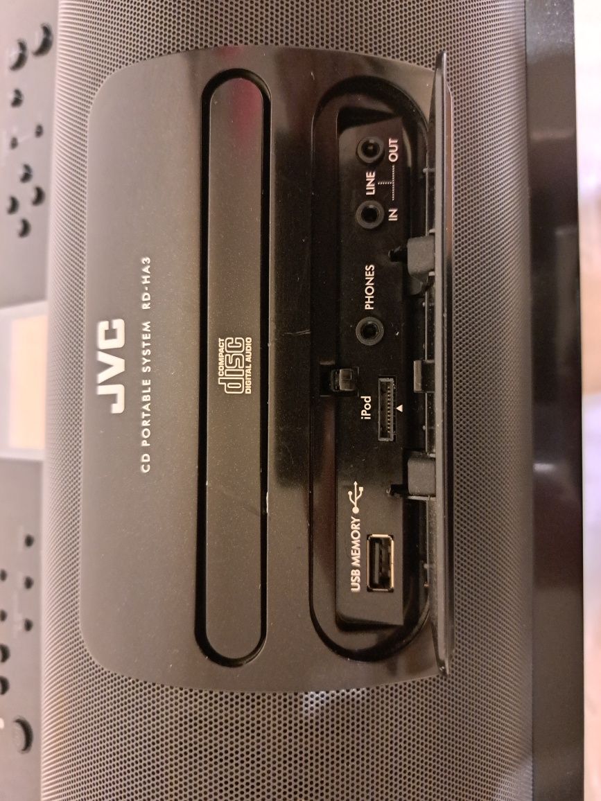 JVC  BOOMBOX z pilotem
