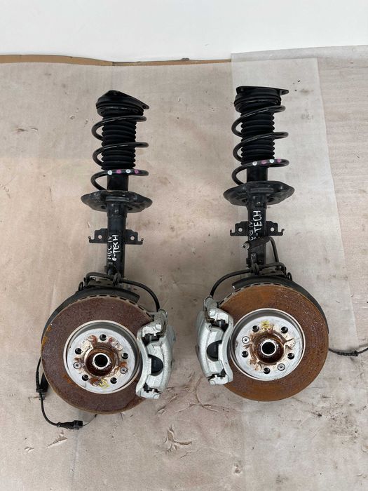 Renault Megane IV 4 1.6 E-Tech Hybryda McPerson Zwrotnica Prawa Lewa