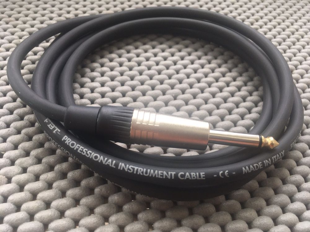 Инструментальный (гитарный) кабель