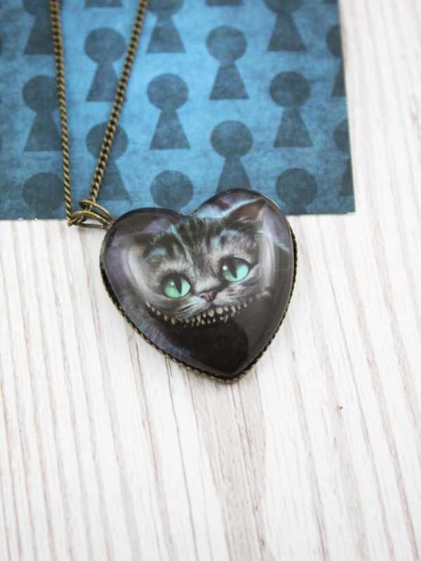wisiorek serce Kot z Cheshire cat alicja vintage wonderland W20