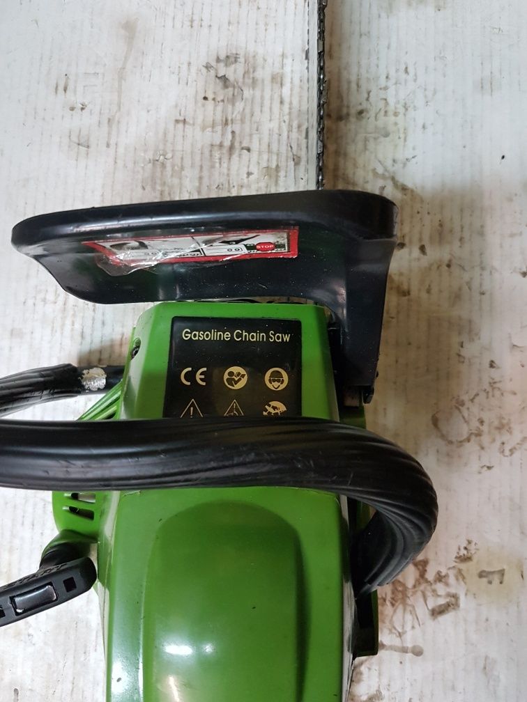 Piła spalinowa Gasoline Chain Saw 5200 3.0 KM z Niemiec