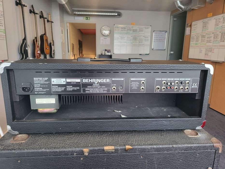 Amplificador de guitarra + cabeça de efeitos