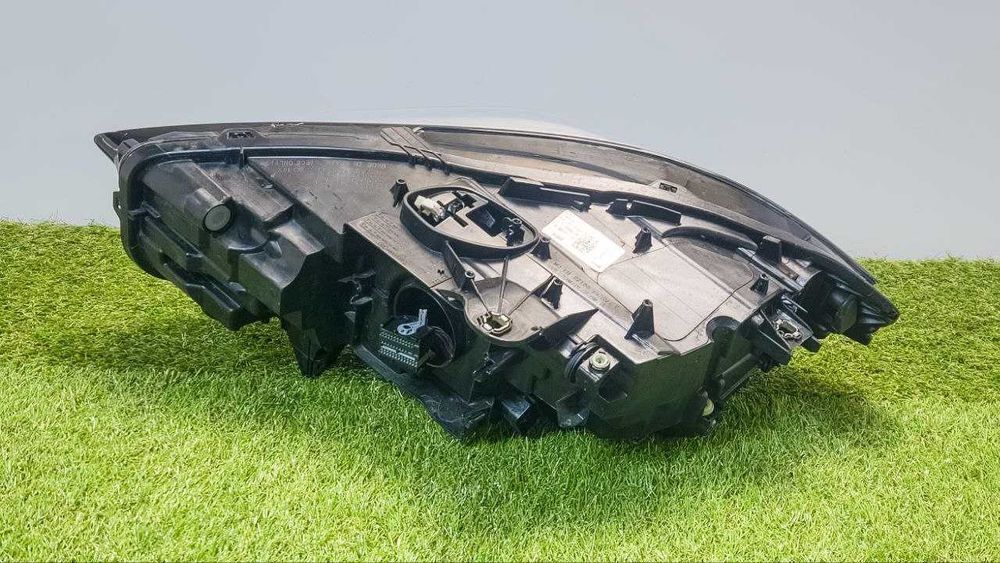 Фара права ліва  BMW 1 і F40 FULL LED бмв ф40