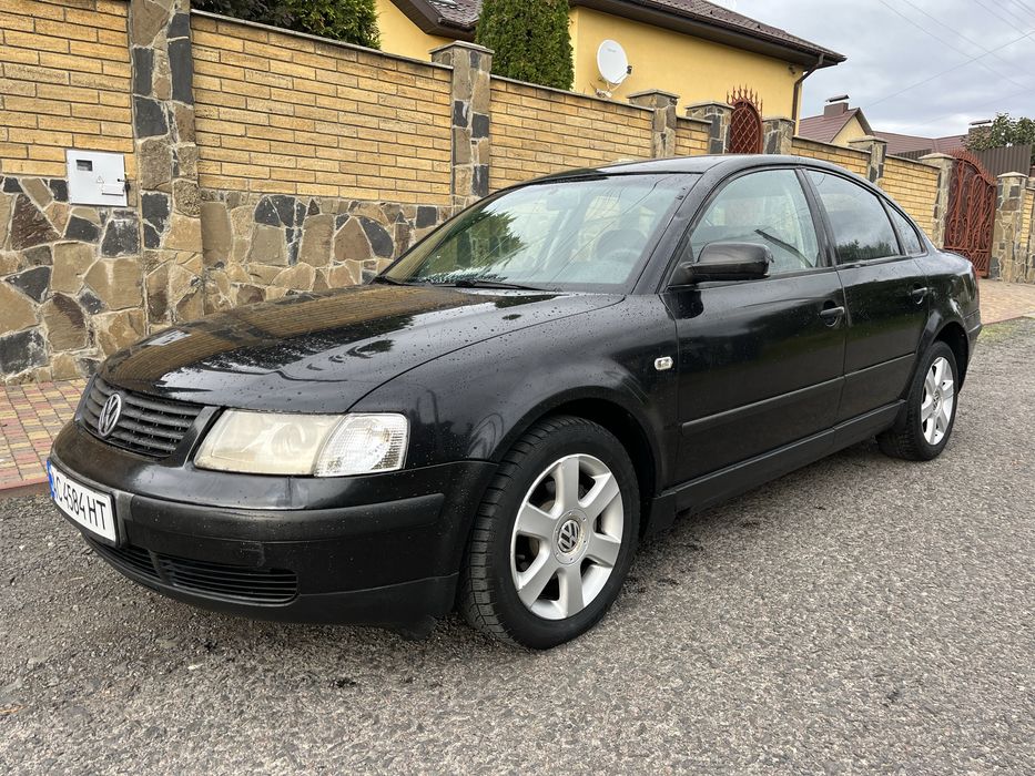 Volkswagen Passat b5  1.8 бензін