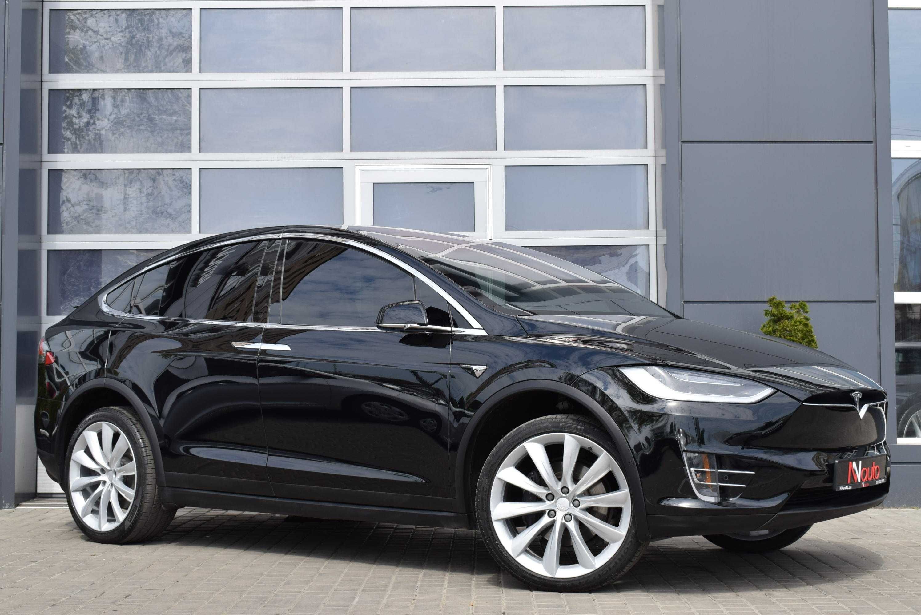 Tesla Model X Автомобиль