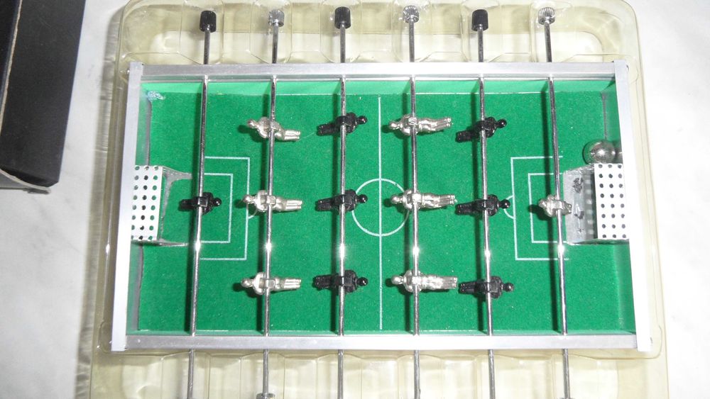 Gra mini piłkarzyki