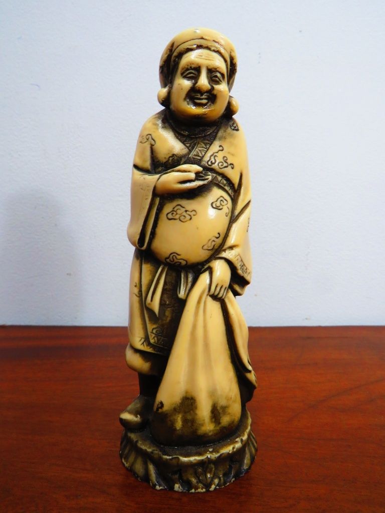 Conjunto de 3 figuras chinesas.