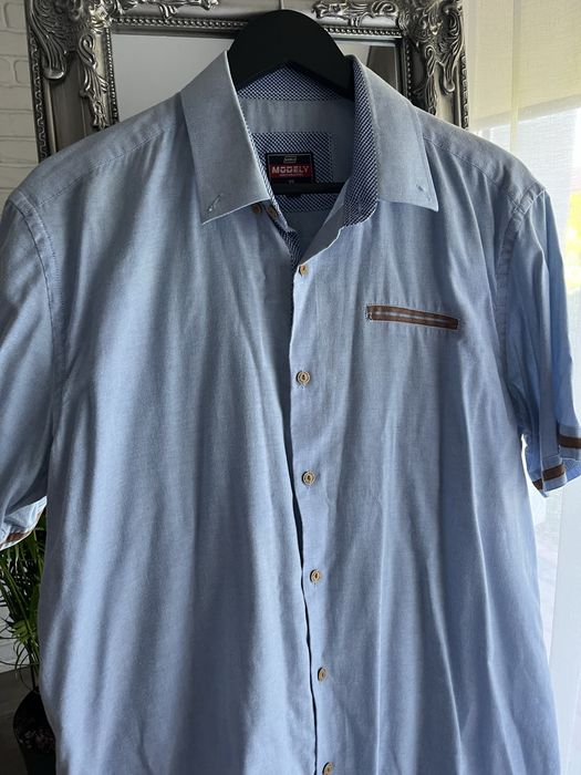 Niebieska koszula z krótkim rękawem bawełna