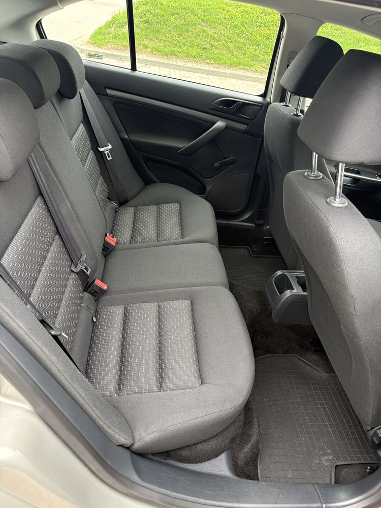 Skoda Octavia 1,6 MPI 2012