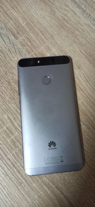 Смартфон Huawei nova