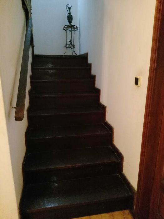 Moradia T4 no centro de Santa Marta de Portuzêlo em Viana do Castelo