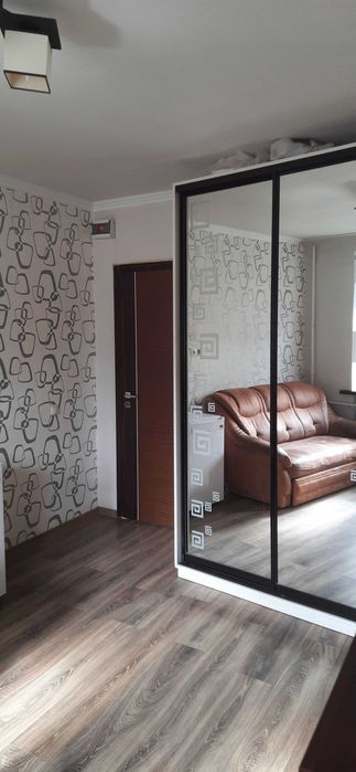 Сдам 2е смежние комнати на павловом поле.