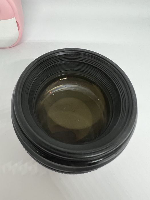 Об'єктив Canon EF 85mm f/1.8 USM