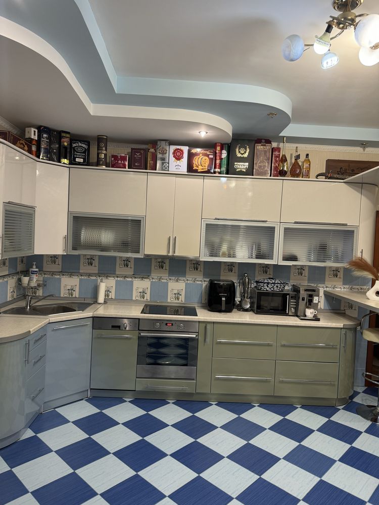 Продам кухню,(кухонний гарнітур)