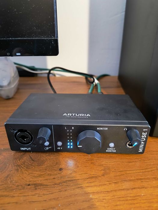 Monitory Kali IN-8 V2 oraz Arturia Minufuse1