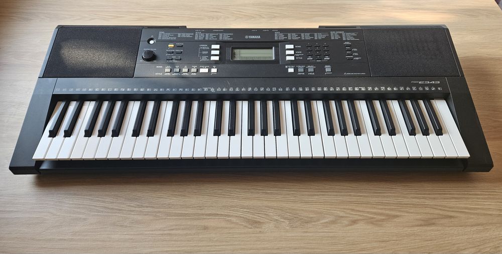 Yamaha psr E343 Keyboard
