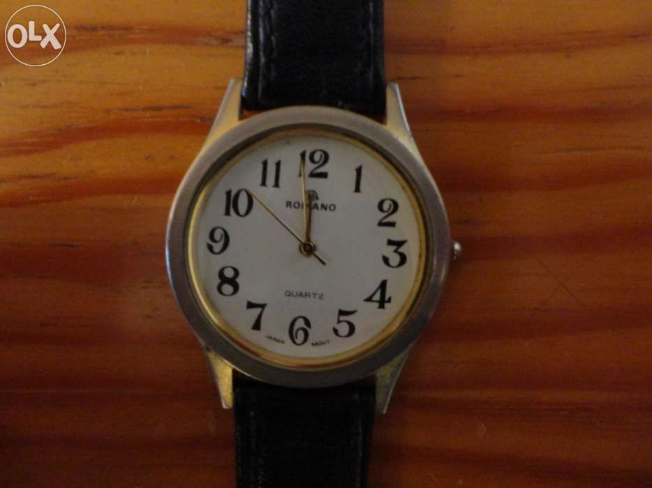 Relógio Quartz Romano