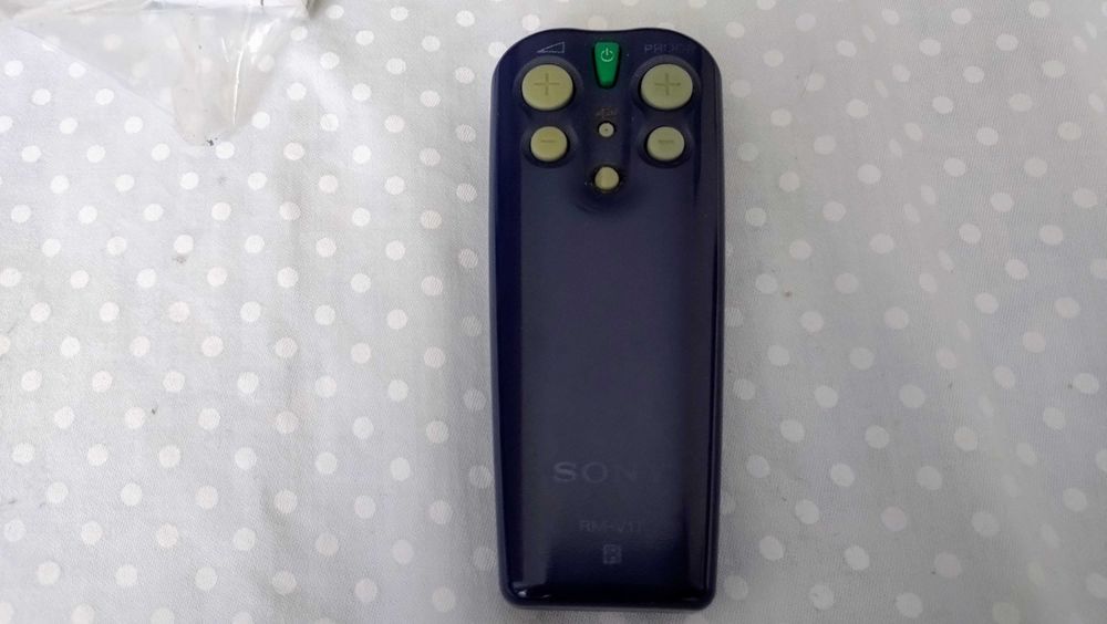 Comando Remoto Universal Sony RM-V17 c/ Manual
