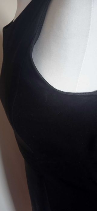 czarna dopasowana sukienka - wymaga czyszczenia