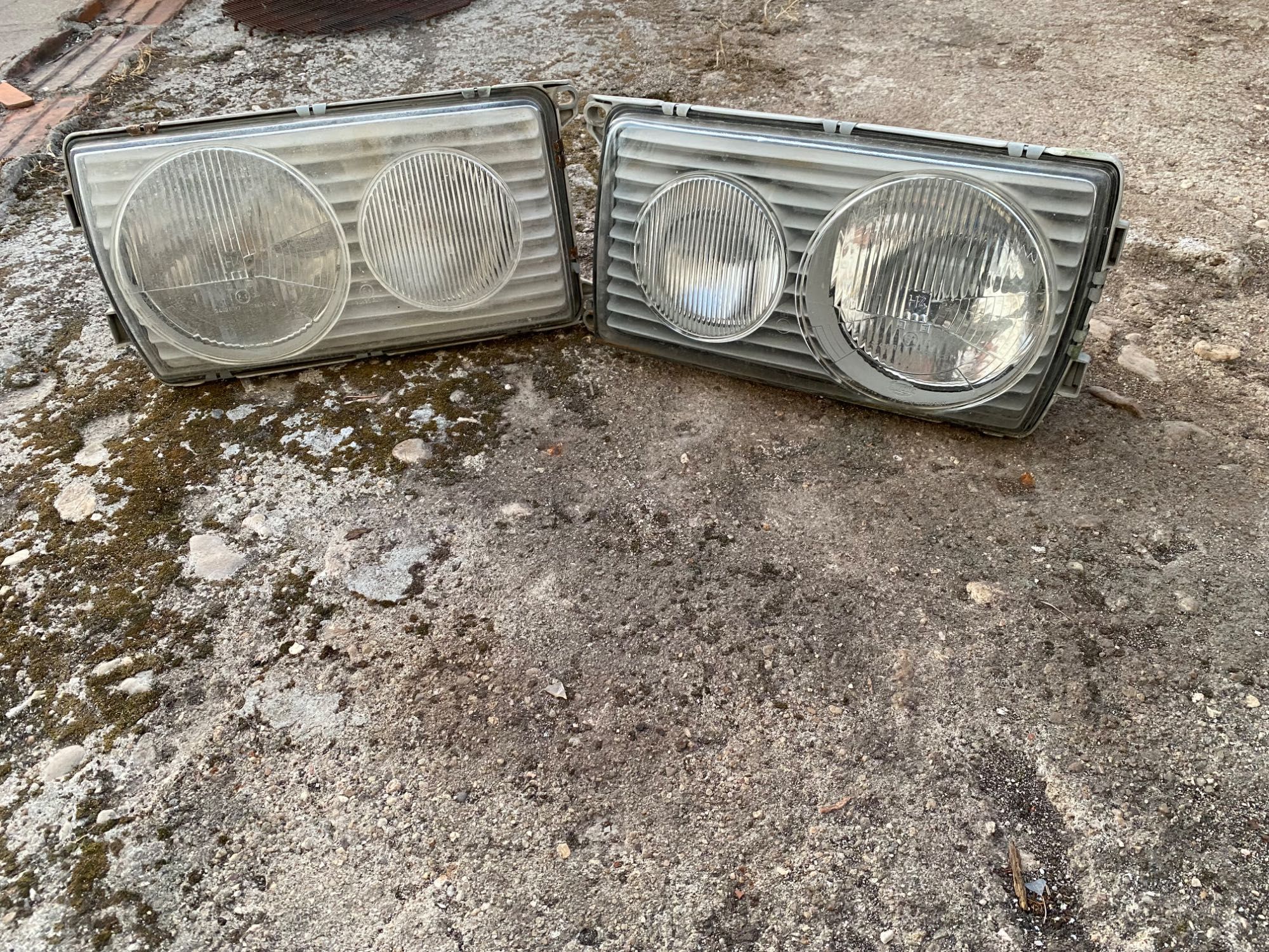 Farol Mercedes w123