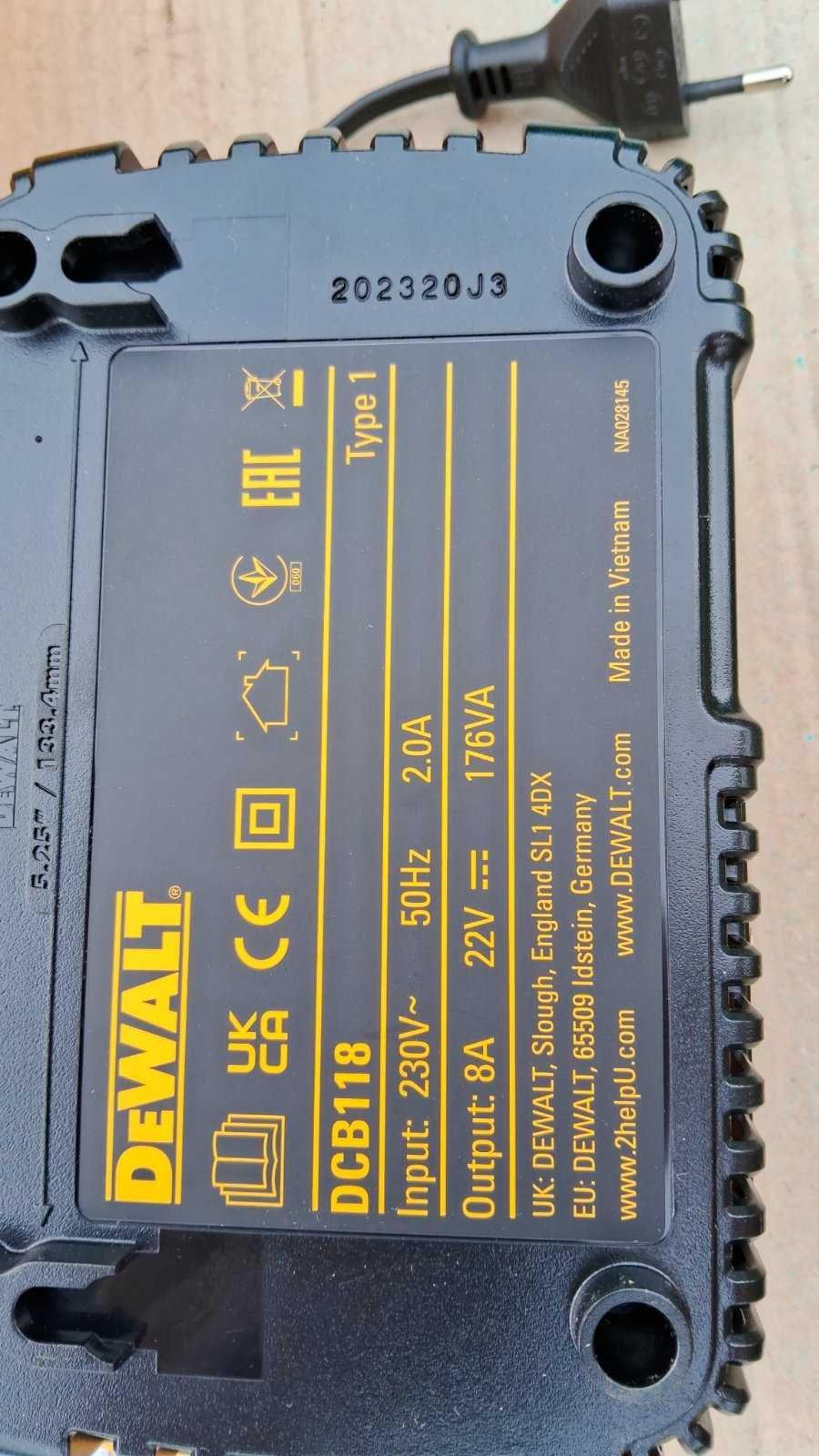 Зарядное устройство DeWALT DCB118 XR