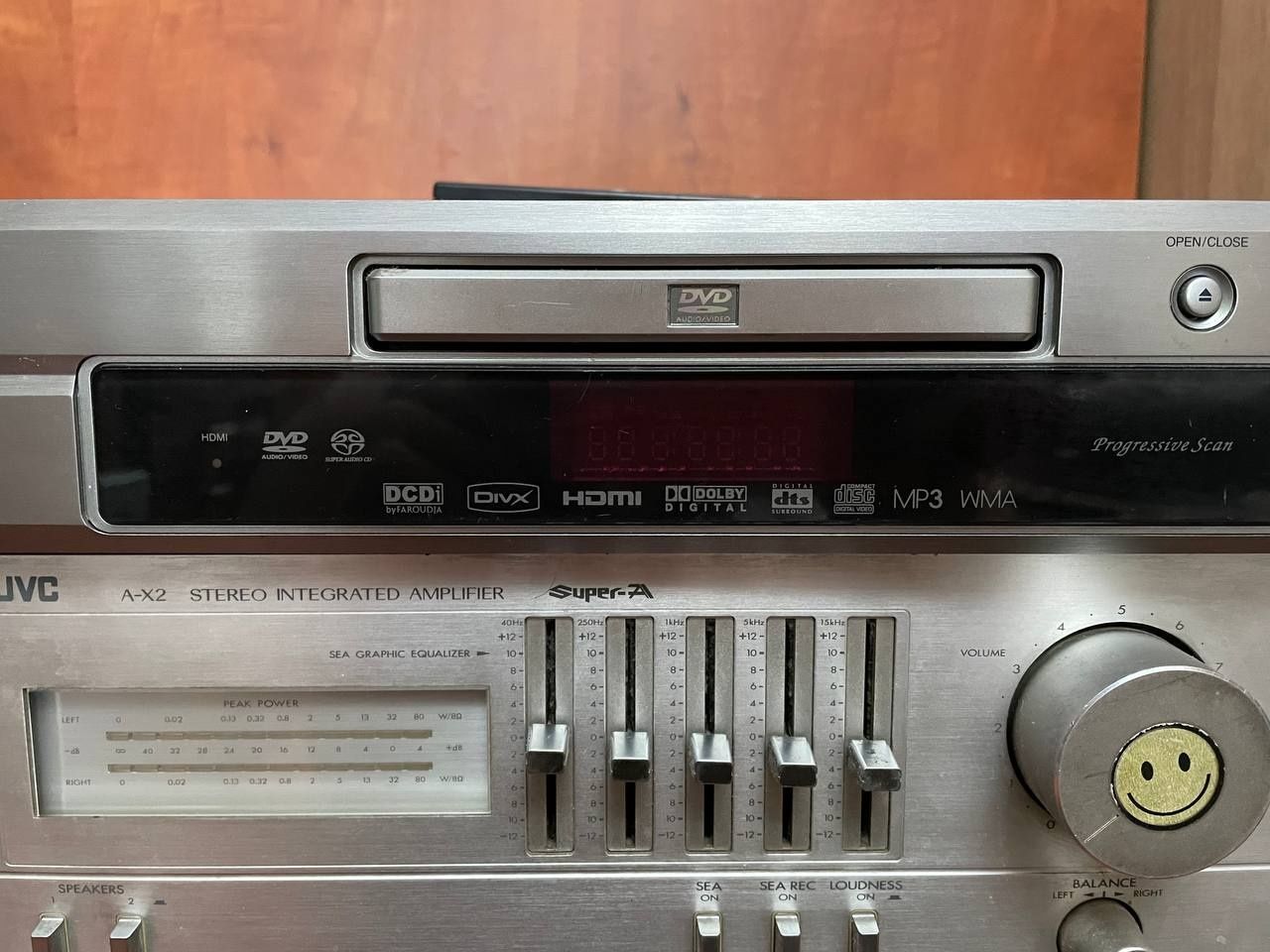 Denon DVD-1930 и JVC AX-2