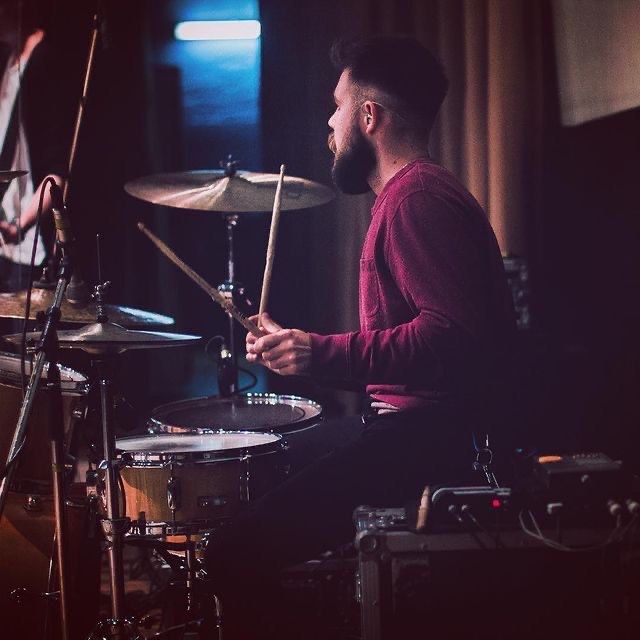 Барабанщик ( викладання , студійна / концертна діяльність )