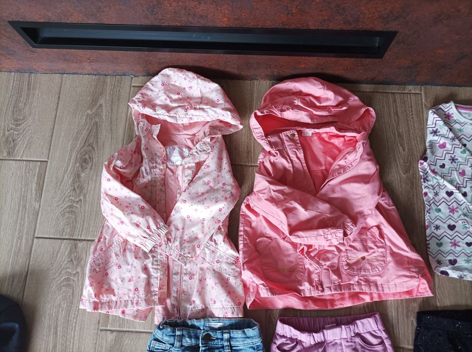 Kurtki przeciwdeszczowe r 92 i 98