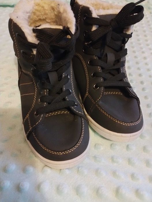 Buty jesienno-zimowe 33