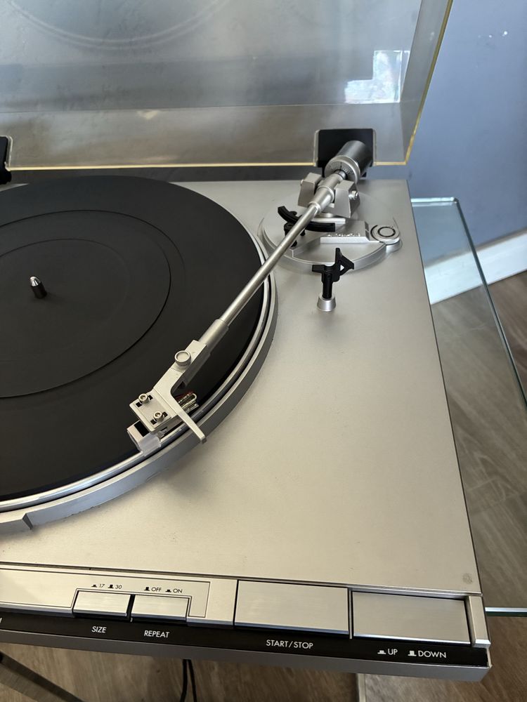 JVC L-F41 gramofon fully automatic direct drive