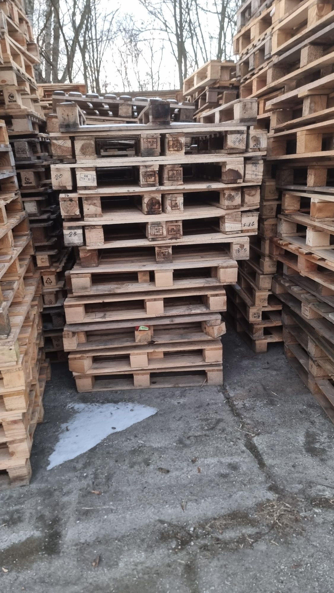 sprzedam palety 100x100 i 110x110