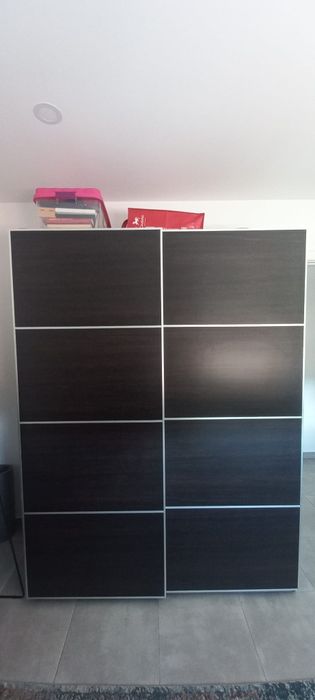 Roupeiro  preto 2 portas