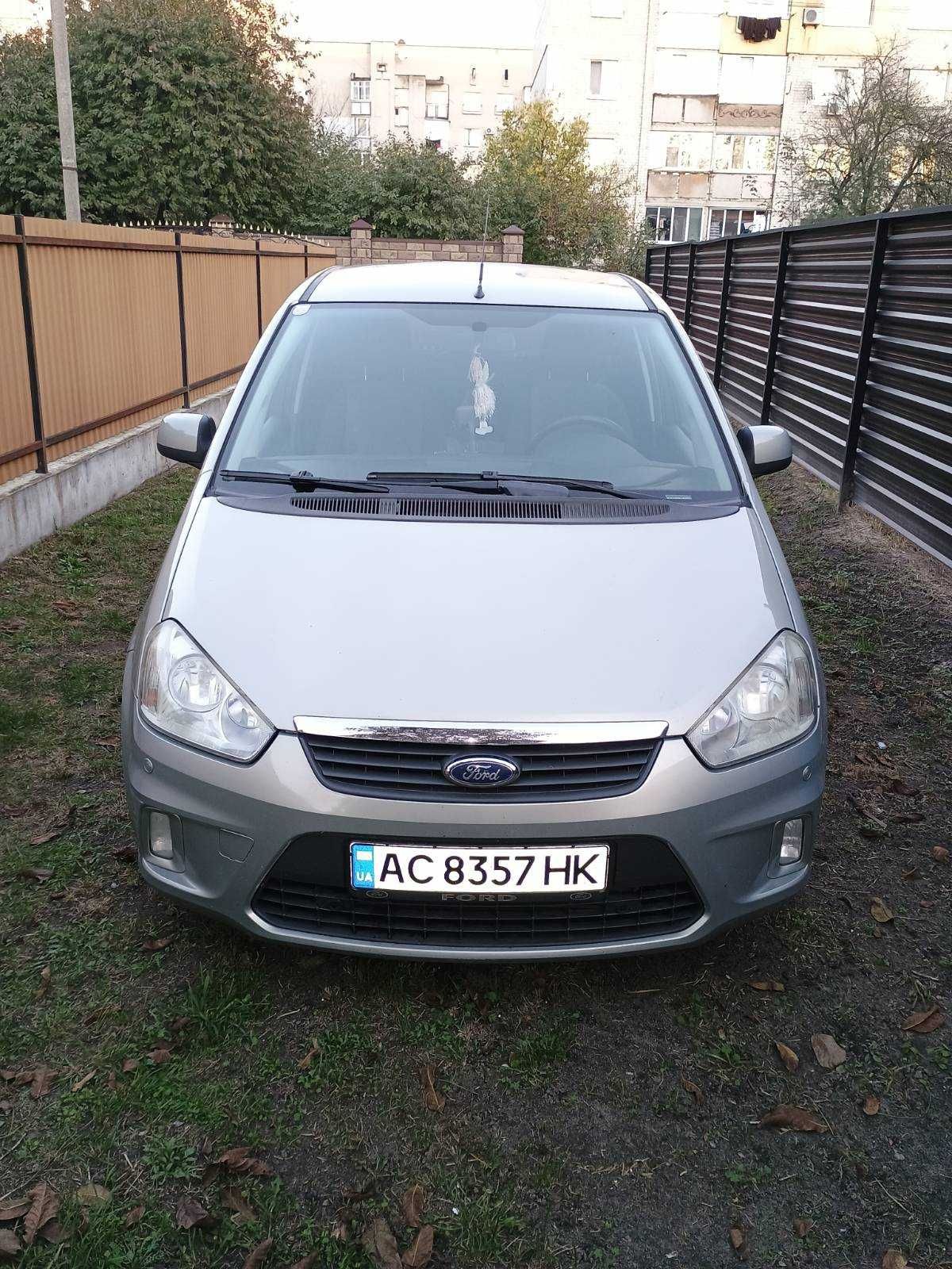 Автомобіль Ford C-MAX