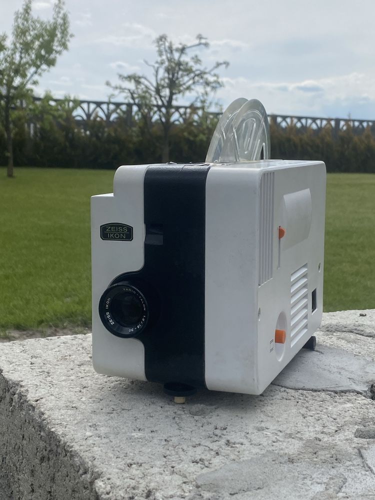 Retro projektor Zeiss Ikon Movilux P880 KOMPLET + POKROWIEC