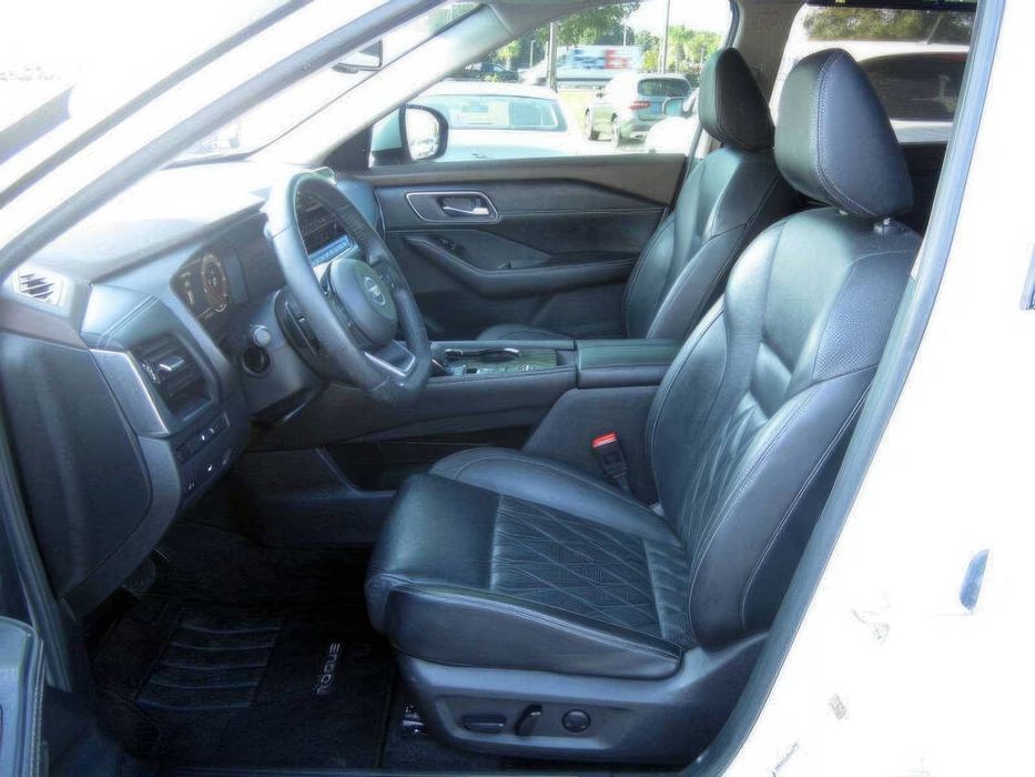 Nissan Rogue Platinum      2021