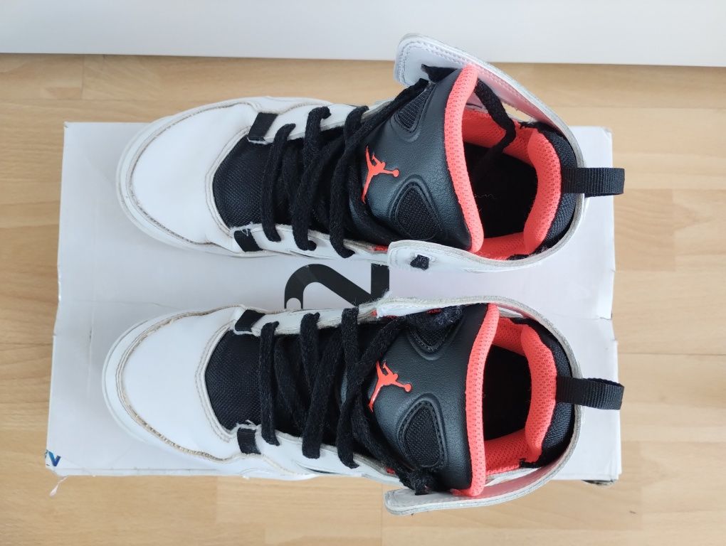 Buty sportowe 37,5 Nike Jordan Flight Club 91 sneakersy