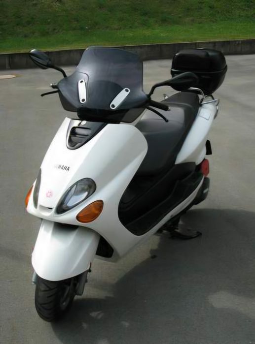 Yamaha Majesty 125 silnik, plastiki części, lampa, lagi czacha licznik